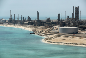 الطاقة السعودية: لا تأثير على الإمدادات وأضرار محدودة في رأس تنورة