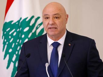 عون اتصل بالراعي معزيًا باستشهاد كاهن رعية القليعة