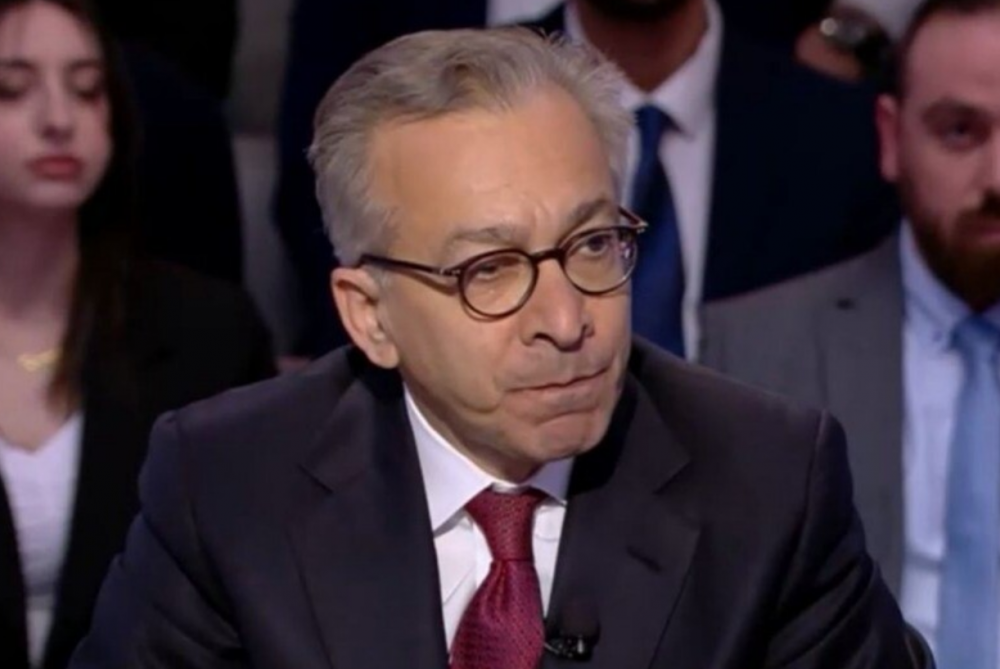 البساط: التهافت على البضائع خفّ