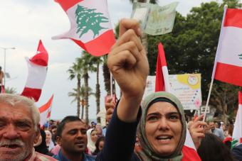 بين سردية المقاومة ومسؤولية الدولة: مراجعة في التجربة القيادية الشيعية في لبنان
