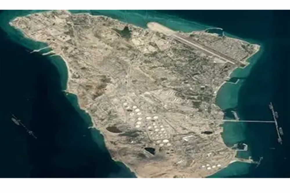 من جزيرة خرج إلى محطات التحلية: حرب تضرب شرايين الحياة في الخليج