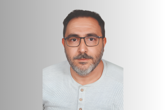 الروائيّ الجزائري سمير قسيمي
