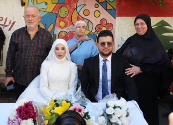 عرسٌ في قلب نزوح صيدا… حين ينتصر الحب في زمن الحرب