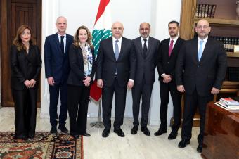 الرئيس عون يبحث مع عيسى الخوري في الإجراءات للحدّ من إقفال المصانع