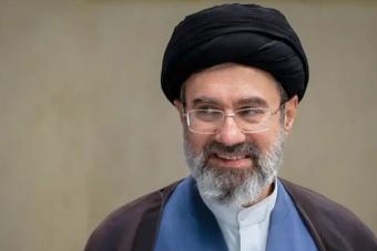 رسالة من مجتبى خامنئي للإيرانيين