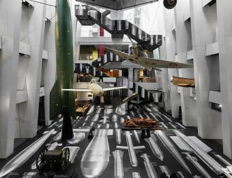 عملٌ فنيّ لليابانيّ Ai Weiwei