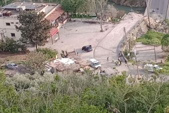 استهداف سيارة في قعقعية الجسر