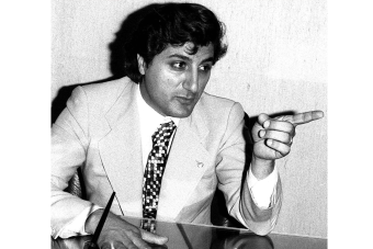 بالفيديو - المحامي نعوم فرح يروي (4من5) - بشير بعد انتخابه: بدّنا نبني دولة و "القوات" بدّها تنحلّ... أمين ما كان بشير وفي شي مش راكب بالعلاقة بينهما