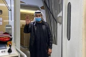 بالصورة: الشامسي يغادر بيروت بعد انتهاء مهامه