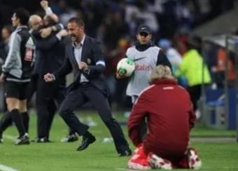جيسوس انحنى على ركبتيه بعد هدف بورتو