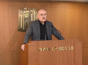 عبد الله بعد اجتماع لجنة الصحة: يبدو ان الحرب طويلة وناقشنا امكانية مواكبة الحاجات المتزايدة