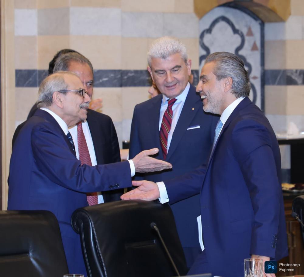 عيسى الخوري نفى انسحابه من جلسة مجلس الوزراء