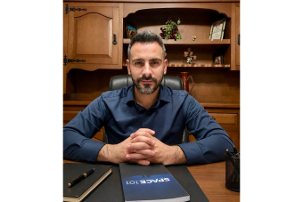 مؤلف الكتاب الدكتور حليم الاشقر