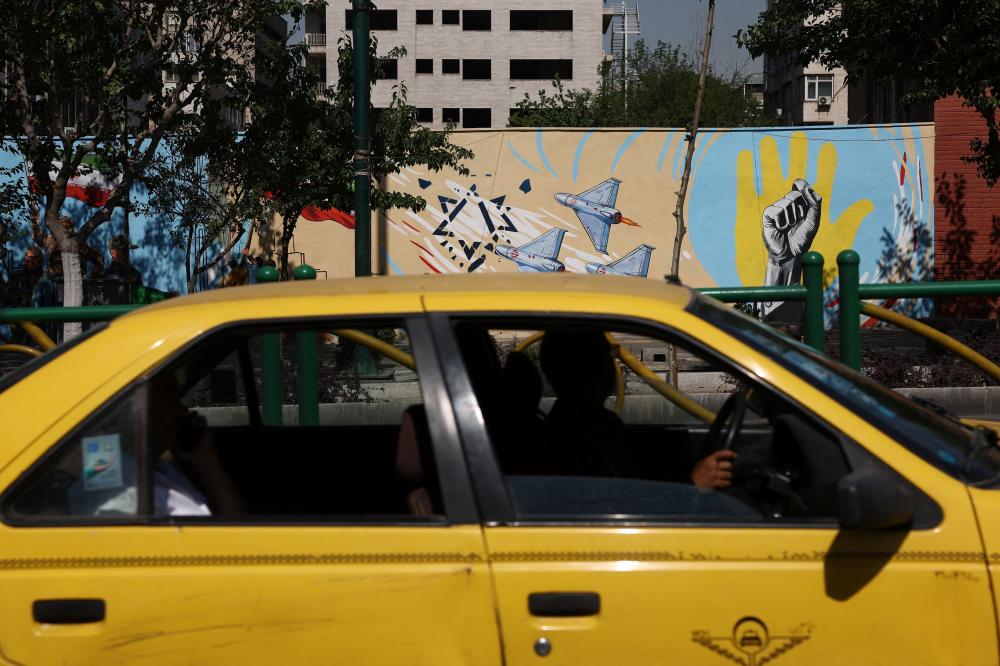 مفاوضون قطريون في طهران