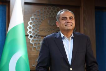 وزير الداخلية الباكستاني يتوجه إلى طهران