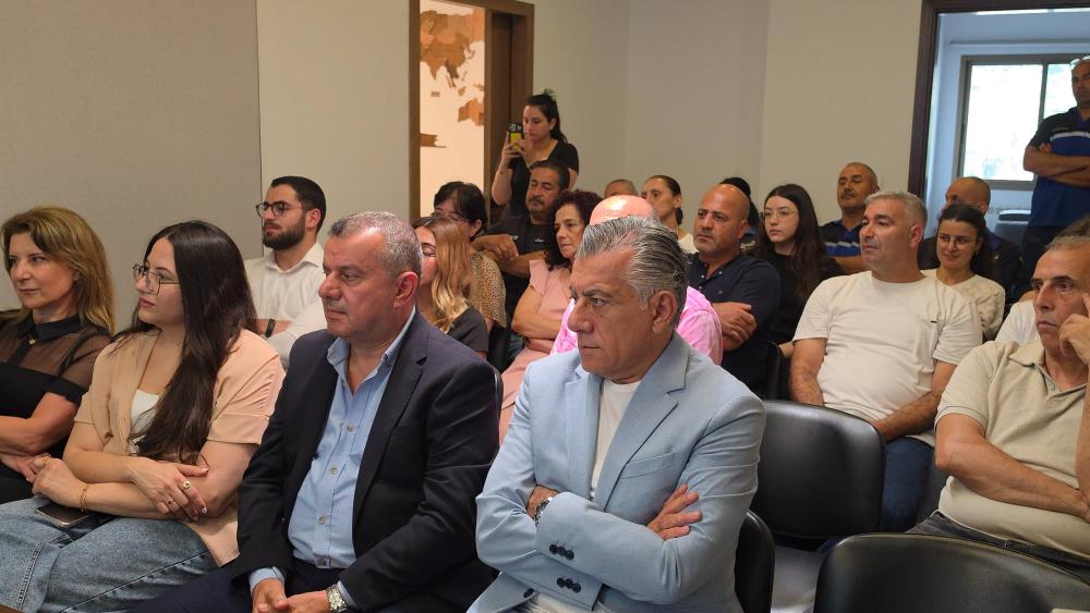 القبيات تدخل عصر البلدية الذكية: موقع إلكتروني وتطبيق وترقيم للمنازل
