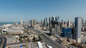 الجيش الكويتي: الدفاعات الجوية تتصدى لصواريخ ومسيّرات إيرانية