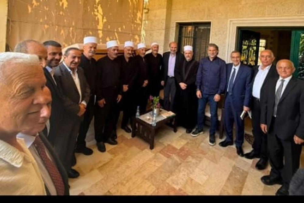 وفد من 