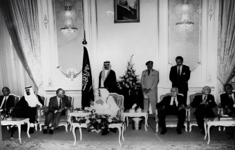 من الاجتماعات اللبنانية السعودية في الطائف سنة 1989 (إنترنت)