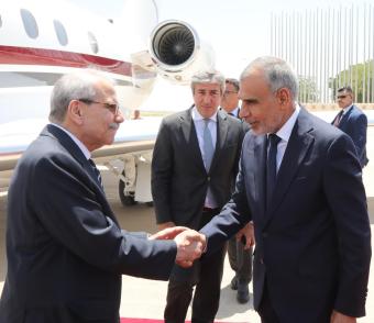 سلام يصل بغداد على رأس وفد وزاري