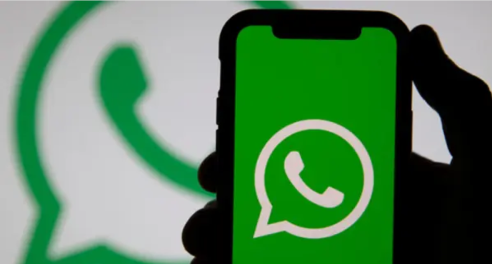 ماذا حدث لتطبيق واتساب؟ حسابات تتعطل وميتا توضح