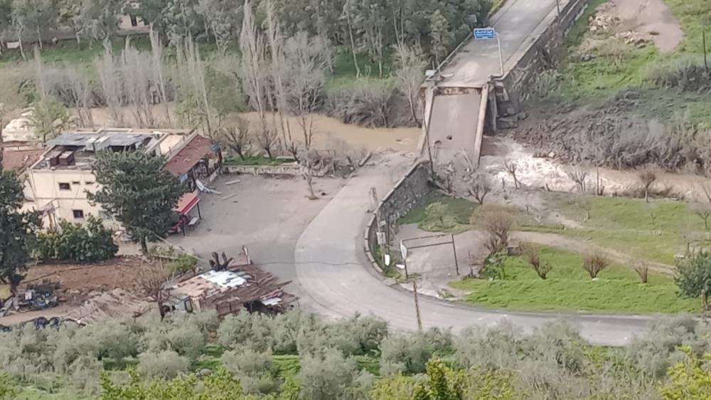 الأشغال تبدأ إنشاء ممر موقت عند جسر القعقعية لتأمين حركة المرور