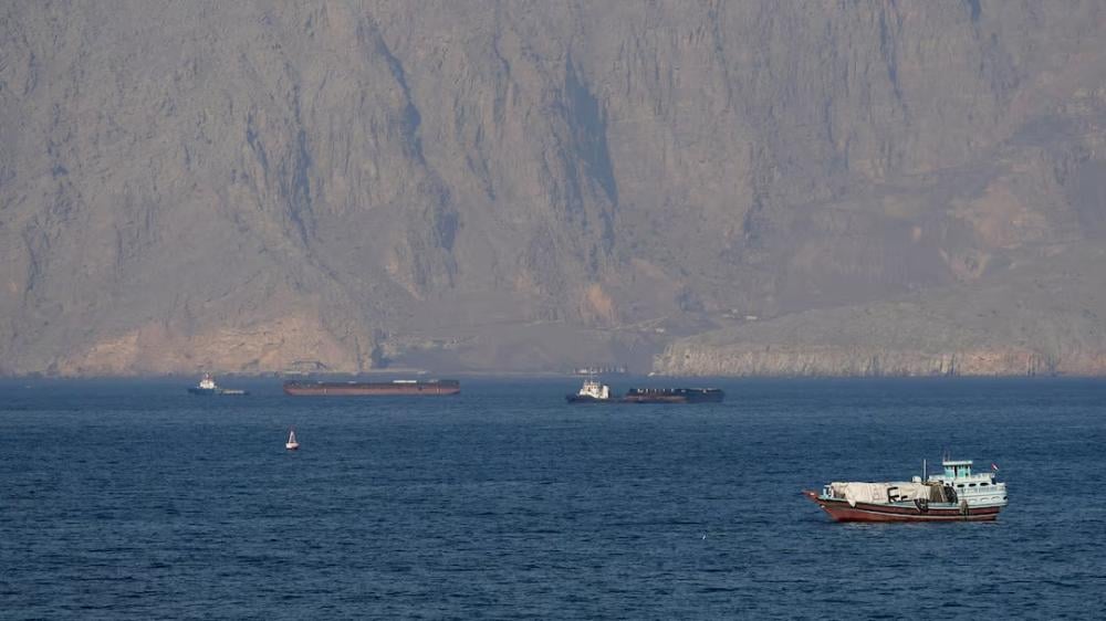 إيران: التوصل إلى اتفاق مع سلطنة عمان بشأن خريطة الملاحة في هرمز