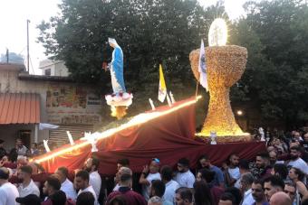 عيد السيدة في دير الأحمر
