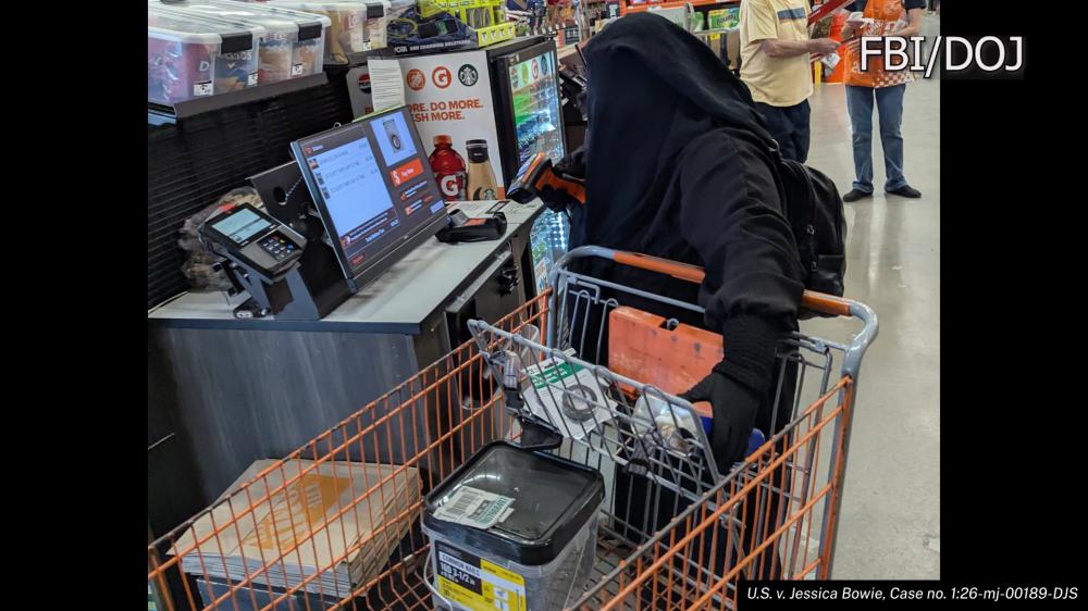 بالصور - توقيف إمرأة بتهمة التخطيط لتفجير مبنى الكابيتول في نيويورك