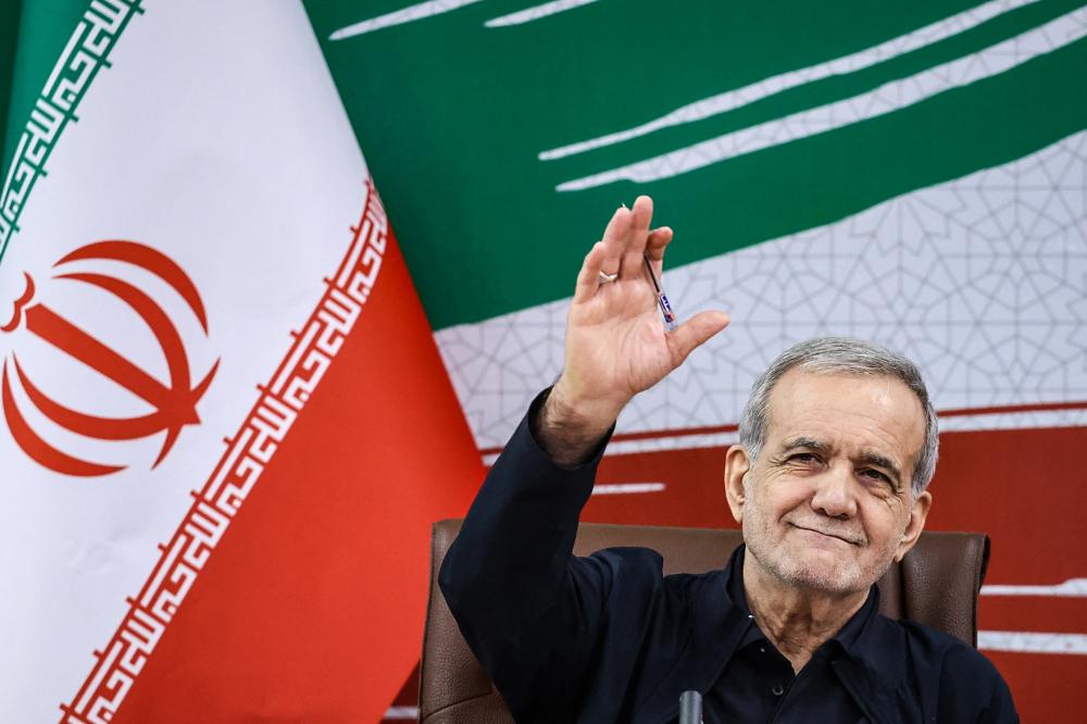 بزشكيان: نريد إنهاء الحرب اليوم من موقع قوة ولن نرضخ للترهيب الأميركي