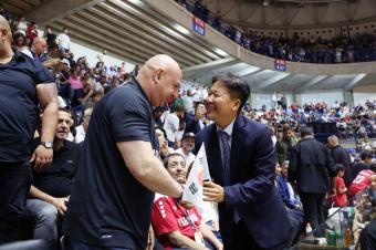 عون يهنّئ لاعبي منتخب لبنان: أنتم الوجه المشرق للبنان