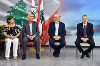 جعجع يستقبل وفد دير ميماس ويؤكد دعم صمود أهالي الجنوب