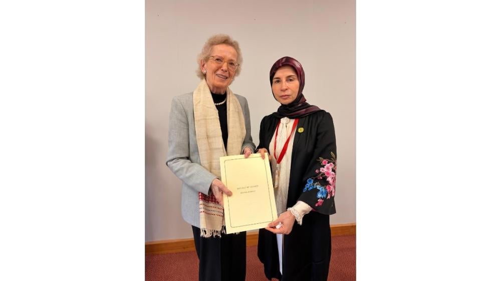 عزالدين سلّمت مسؤولين دوليين العريضة النيابية للتمديد لـ