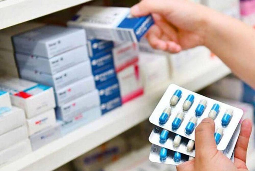 نقيب الصيادلة: 200 صيدلية أُقفلت و700 مهدّدة بالإقفال