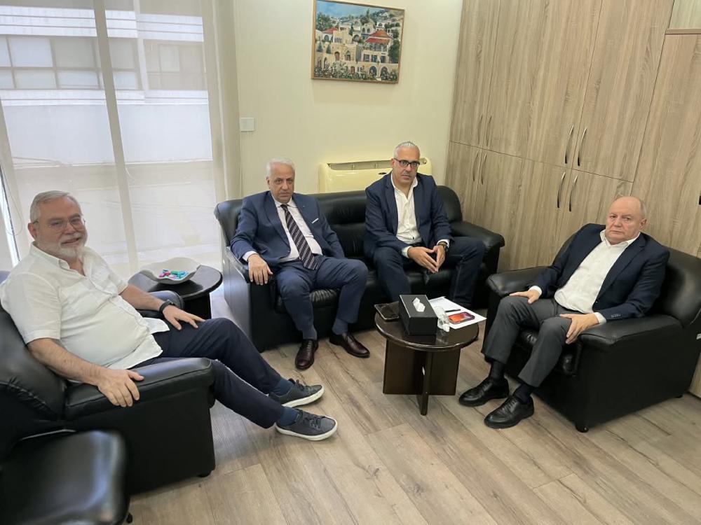 نقابة مصممي الغرافيك تبحث مع الأسمر سبل تفعيل الضمان وتحسين خدماته