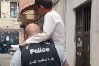 عنّفا طفلَيهما بجنزير حديدي وبسلك كهربائي... والقوى الأمنية توقفهما