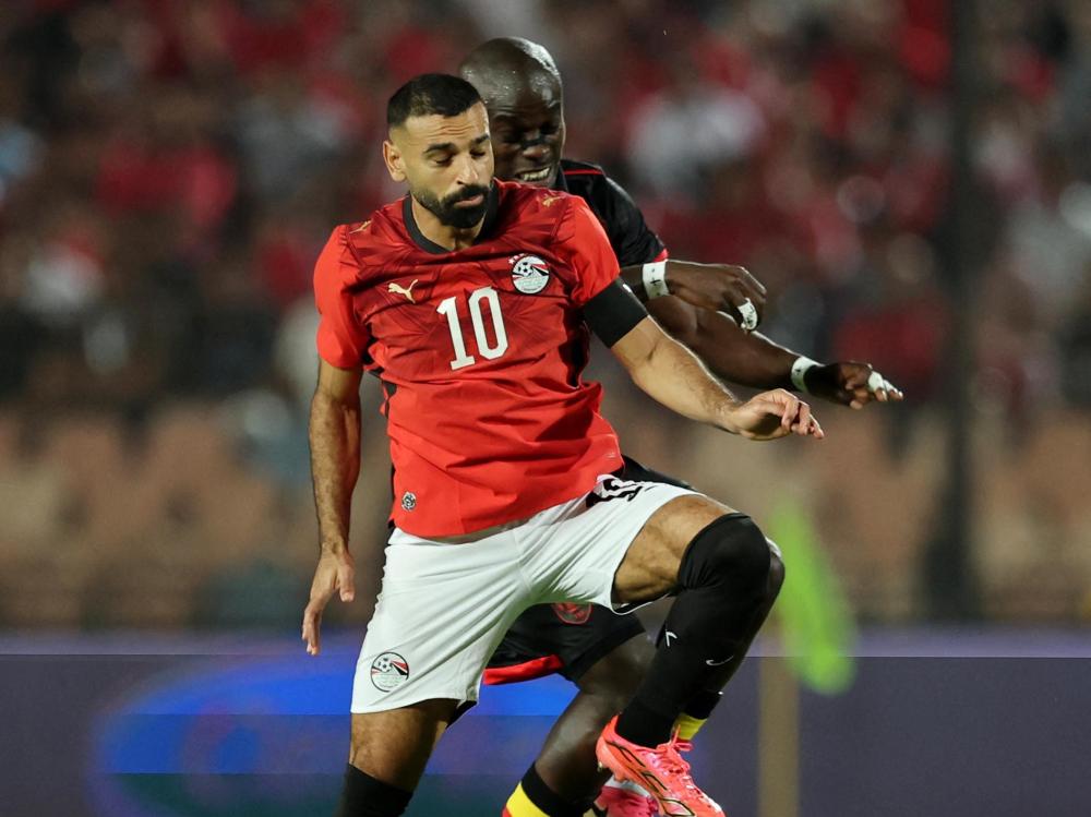 ماذا يحدث داخل منتخب مصر؟