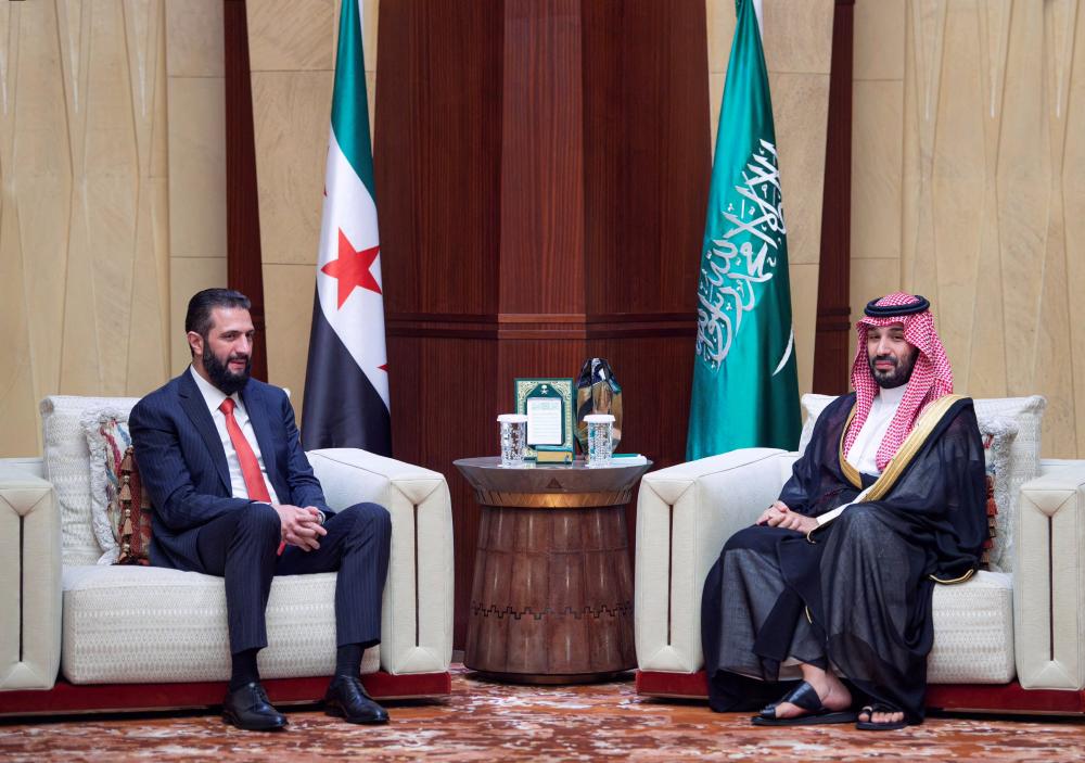 من السعودية إلى بريطانيا... طهران تُصدّر الإرهاب