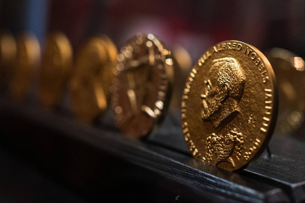 في أسبوع نوبل والجامعة اللبنانية... أي عقل يدير نكبتنا؟