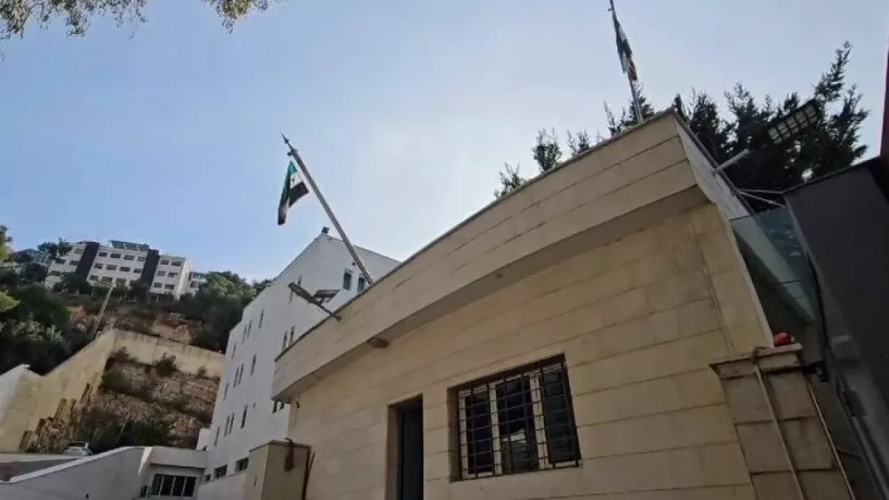 كيف علقت السفارة السورية على عملية اعتقال معراج أورال؟