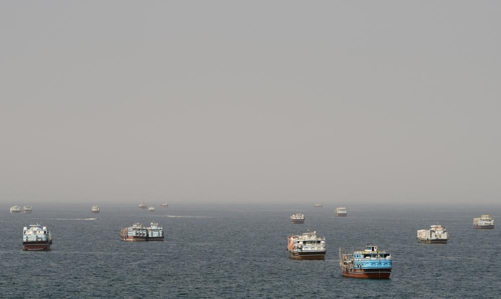 إيران تحذّر من تداعيات التحركات الأميركية في مضيق هرمز