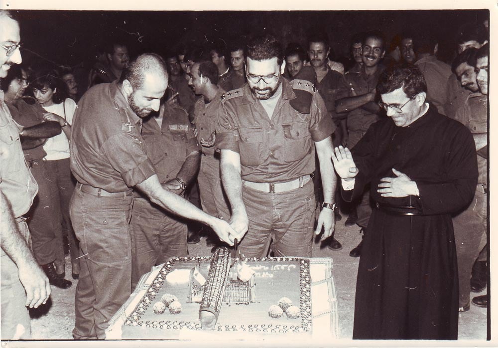 بالفيديو - أسعد سعيد يروي تاريخ 
