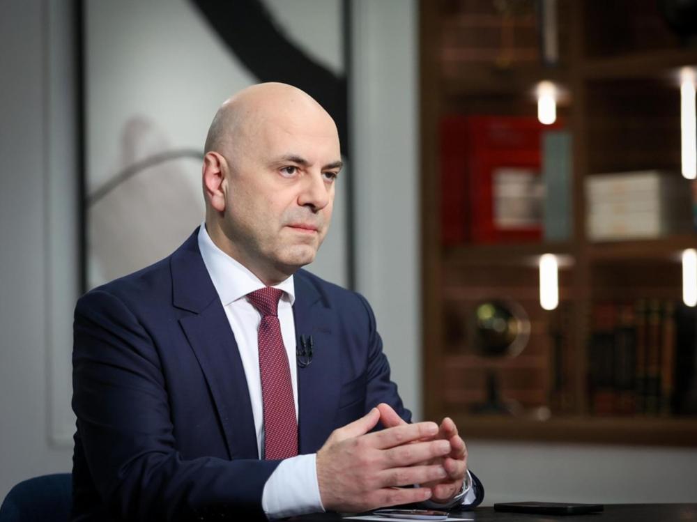 Hasbani: Was the government’s political decision subject to the “duo’s” dictates and pressure?