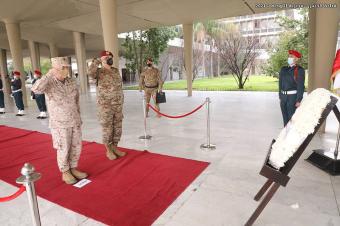 ماكينزي نقل الرسالة... "استمرار دعم الجيش"
