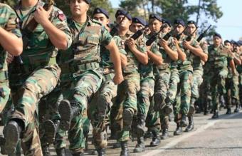 السفارة البريطانية: فريق متخصص يدرب 48 ضابطا وجنديا من أفواج الحدود البرية الأربعة التابعة للجيش اللبناني
