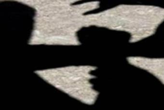 اشكال في عبرا تطور الى تضارب واستخدام آلات حادة وسكاكين