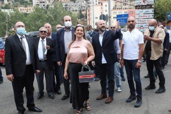 جولة تفقدية لوفد من القوات في أسواق جزين