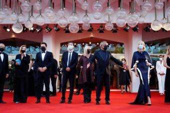 مهرجان البندقية يستعيد بريقه
