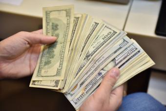 سعر صرف الدولار سيشهد قفزات كبيرة في الأيام القادمة (فضل عيتاني)