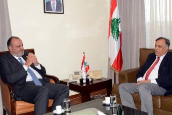 بوشكيان عرض وسفير الهند العلاقات وسبل تطويرها على الصعيد الصناعي
